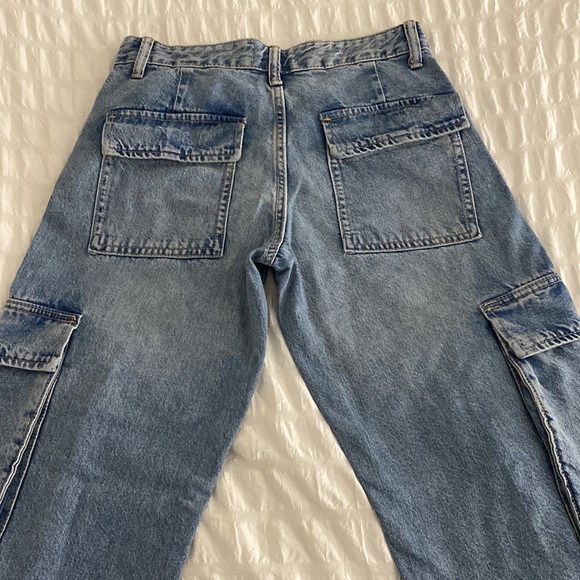 NWT Sold out Zara cargo jeans in the shade blue/ SIZE 2 - Picture 2 of 5